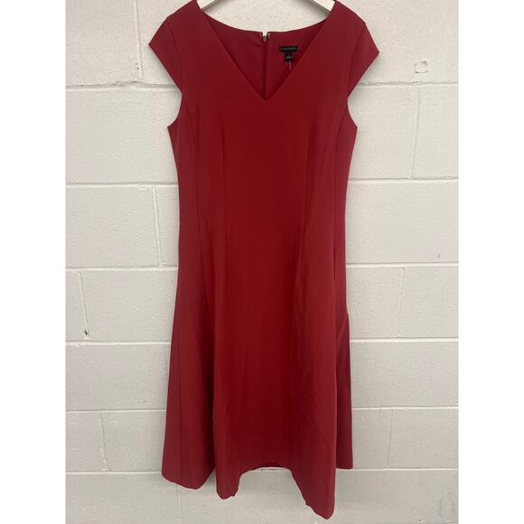 NWT Ann Taylor Sz 6 Red Paneled V-Neck Flared Cap Sleeve Midi Cocktail Dress - Picture 3 of 5
